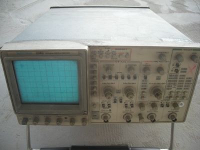 צב"ד  אלקטרוניקה  tektronix  2246  100  mhz  oscilloscope