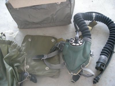 בגדי עבודה  km-32  oxygen  mask
