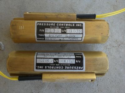 גשש  זרימה   pressure  controles  inc  f - 103