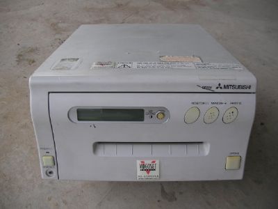 מדפסת  רפואית   mitsubishi  cp800