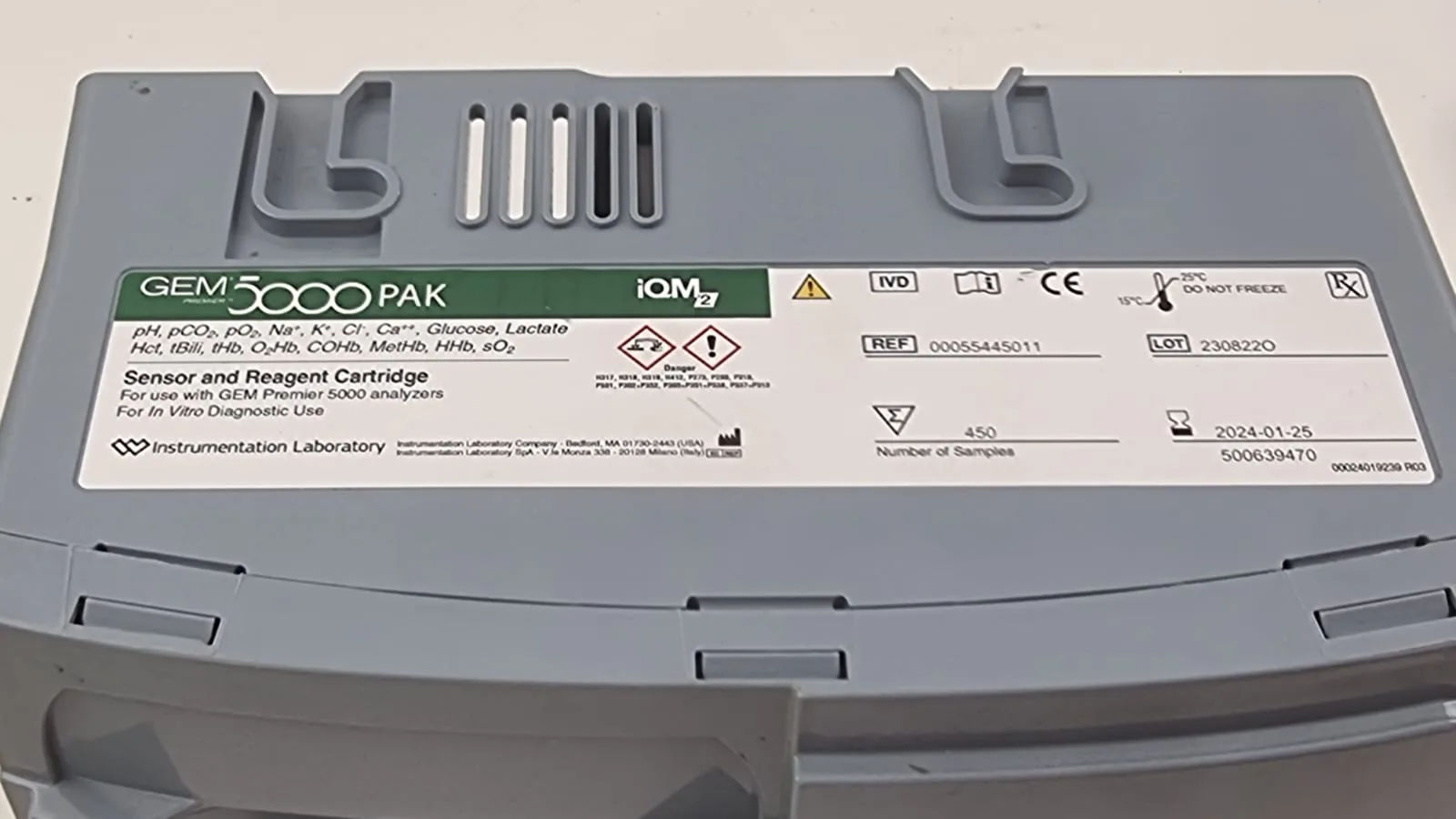 GEM 5000 Pak Sensor and Reagent Cartridg slots