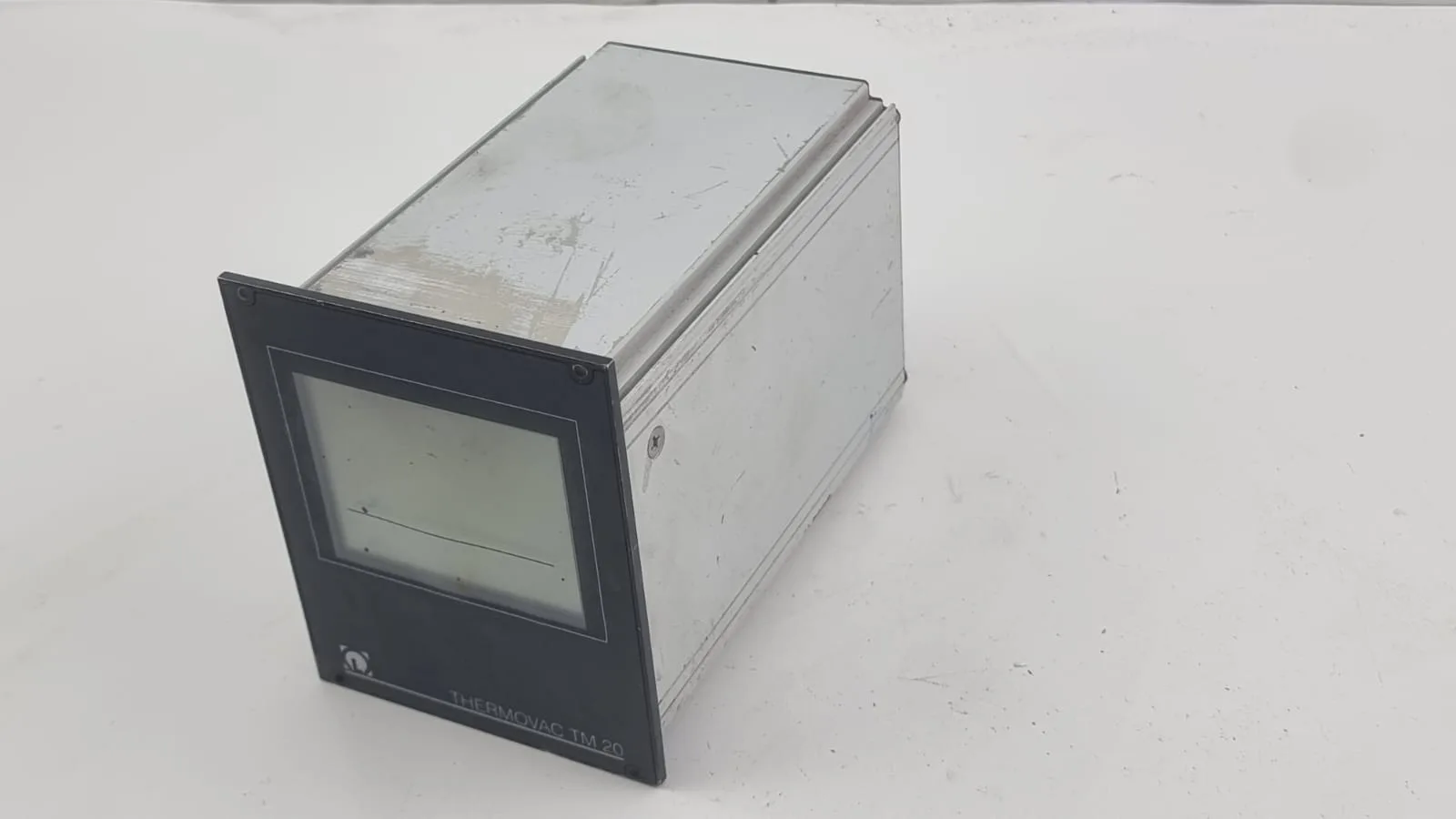 LEYBOLD THERMOVAC VACUUM GAGE/GAUGE CONTROLLER TM 20