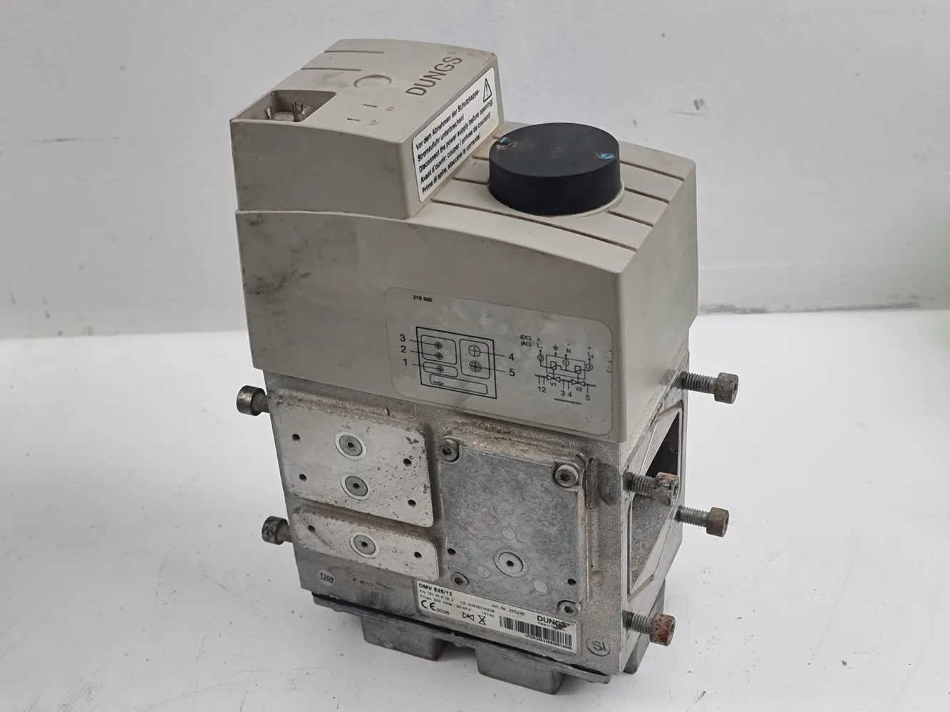 Dungs Double Solenoid Valve-DMV 525-12, IP54-230V, 5060Hz, Pmax 500 mbar