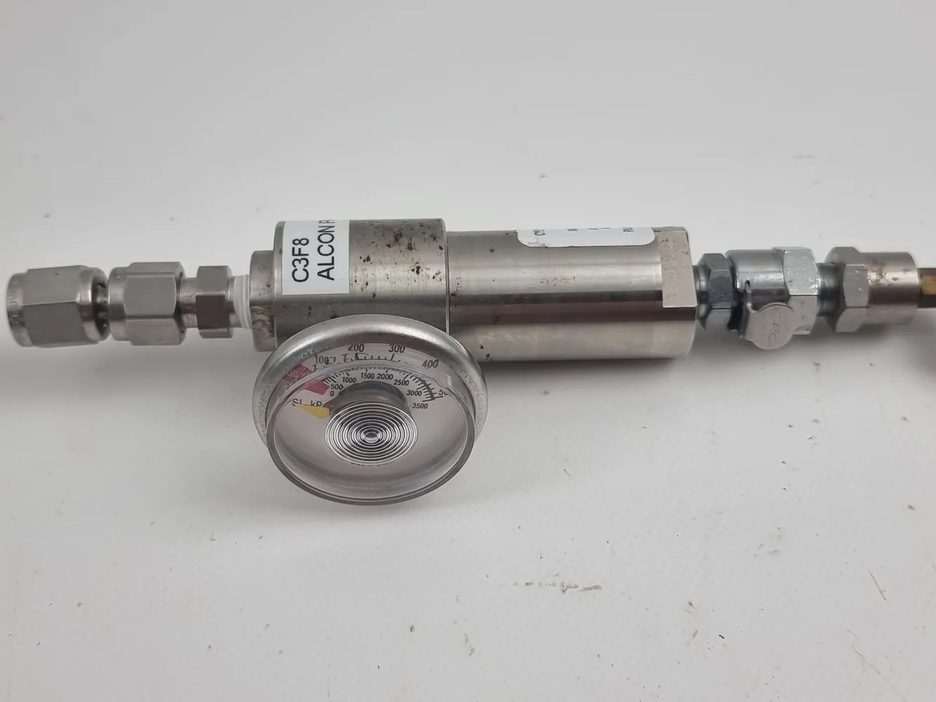 Alcon C3F8 gas regulator for constellation vitrectomy unit