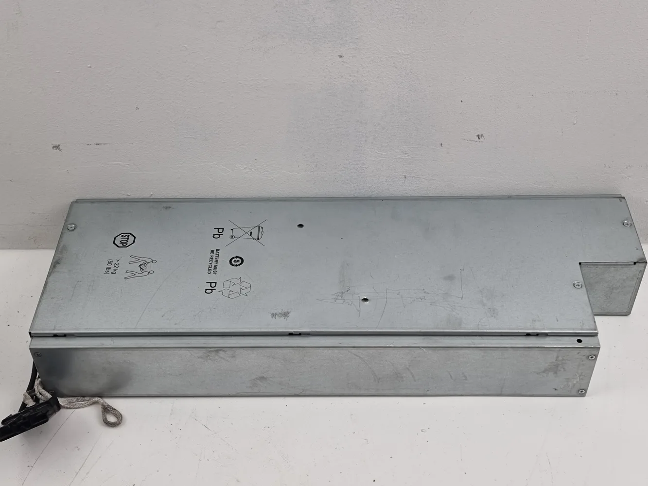 APC 911-127E Battery Cartridge with Batteries