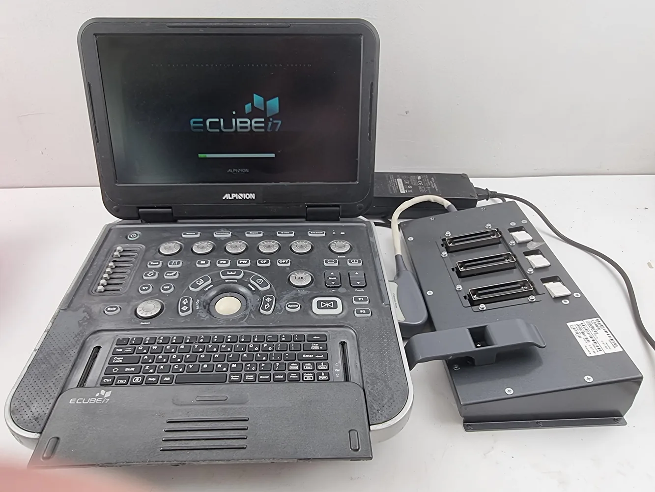 ALPINION E-CUBE i7 PORTABLE ULTRASOUND SYSTEM -DIAGNOSTIC ULTRASOUND MACHINE