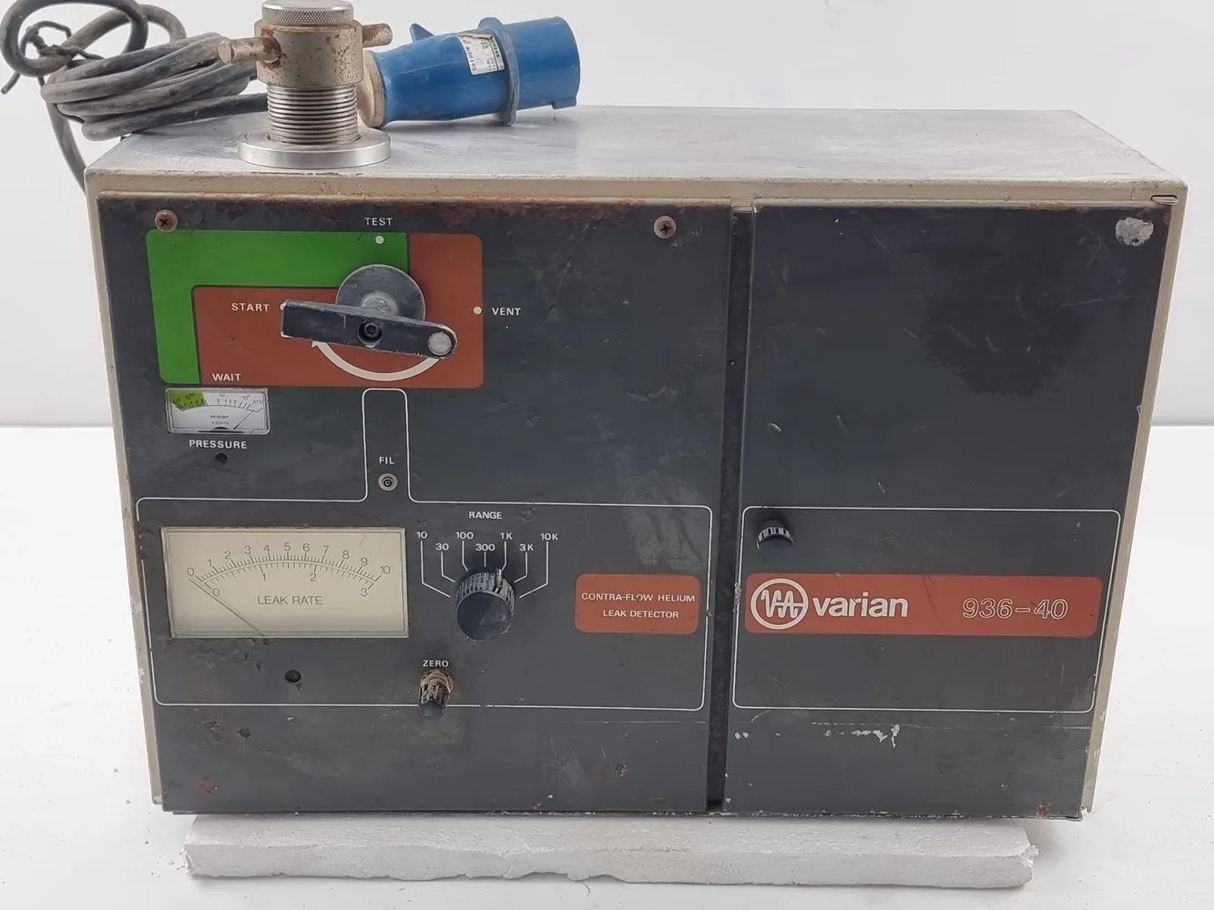 Varian 936-40 Porta-Test Vacuum Helium Leak Detector (Diffusion Pumped)
