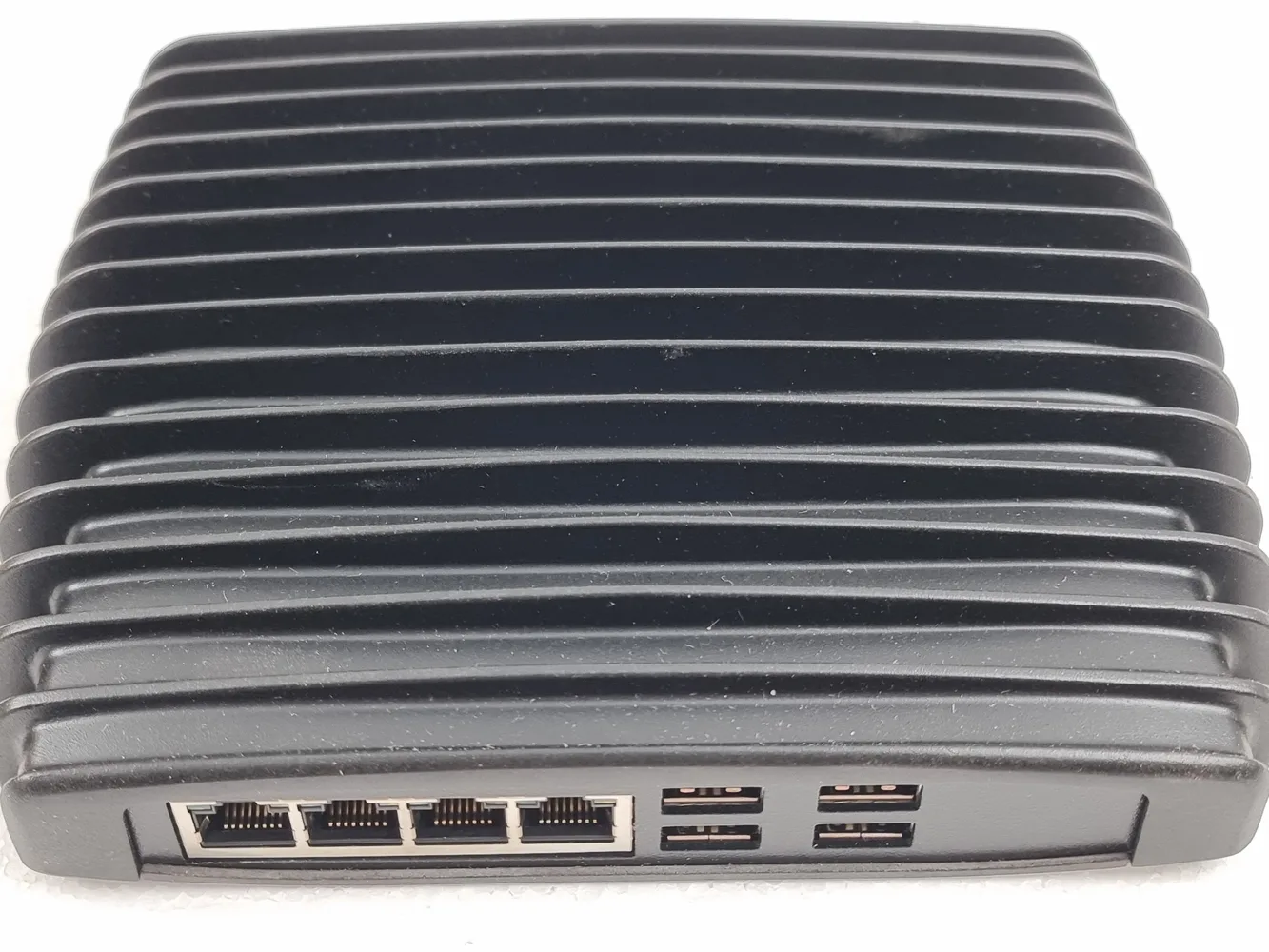 New-CompuLAB fit-PC3 Pro APU 1.65GHz dual core 4GB RAM 4X LAN Fanless