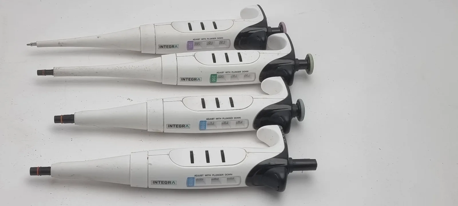 Integra EVOLVE Pipettes - diffrent sizes (1000-1000-200-20) *lot of 4*
