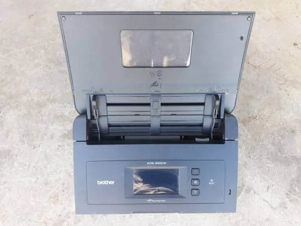 Brother ADS-2600W-integrated wired and wireless network document scanner