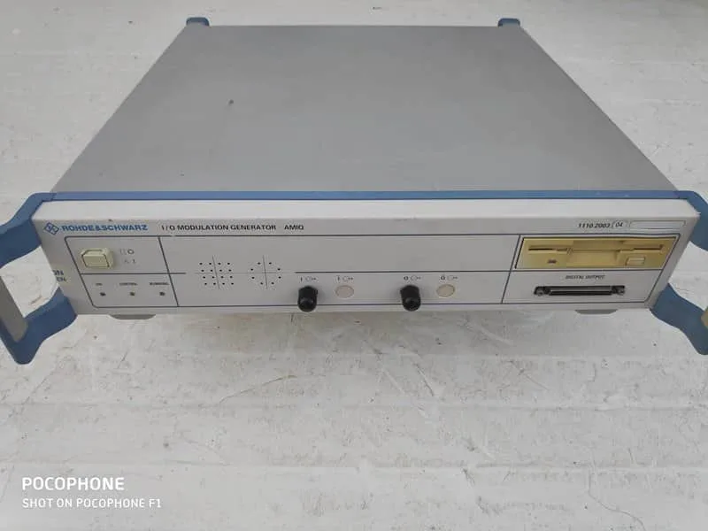 Rohde & Schwarz_R&S AMIQ IQ Modulation Generator 1110.2003.04 B1, K11, K16