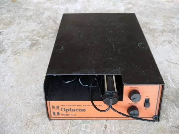 Optacon R1D Braille System Telesensory