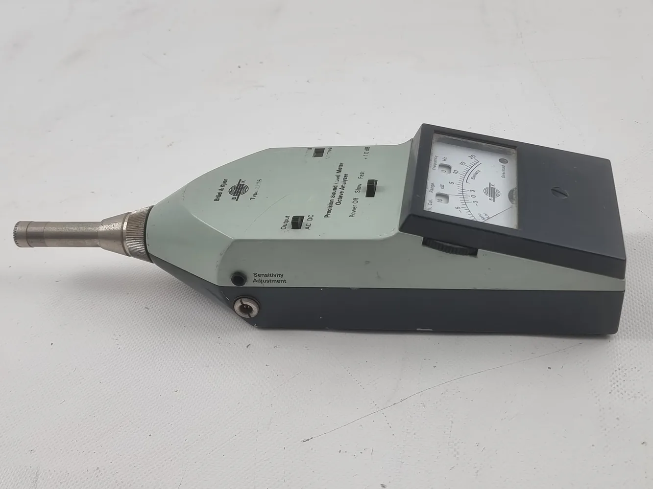 Bruel Kjaer Type 2215 Portable Precision Sound Level Meter Octave Analyzer