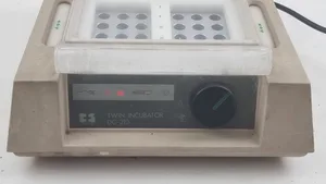 Twin Incubator DG-210 Incubator Samples 1.5-2ml Diagnostic