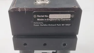 Cyprane Isotec 4 Isoflurane Vaporizer
