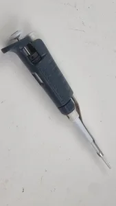 Pipetman GILSON H-81-10682 France