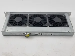 Cooling Fun 3 units in rack case - R1233