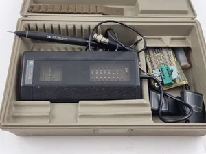 Hewlett Packard HP 10529A Logic Comparator with Original hard case and accessori