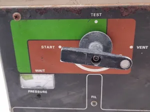 Varian 936-40 Porta-Test Vacuum Helium Leak Detector (Diffusion Pumped)
