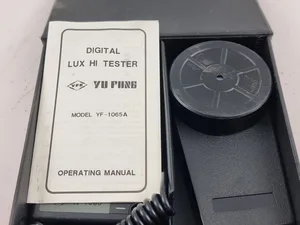 YFE Digital Light Meter model YF-1065 A - Lux Tester - in original Carry Case