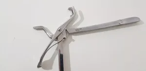 Sharplan Surgical Laparoscopic Instruments L-0121 and L-0120 lot of 4
