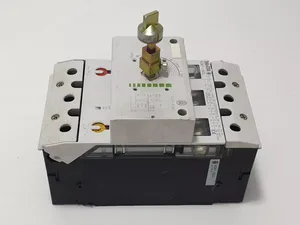 Klockner Moeller NZM7-100S 100A Circuit Breaker & DAOV-NZM7 ROTARY DRIVE
