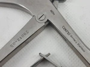 Surgical medical devices_Scissors- SET A *Lot of 4 devices*