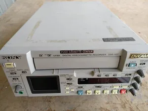 SONY DSR-45 DVCAM MiniDV Compact Desktop Player Digital Videocassette Recorder