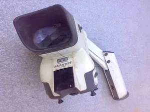 VISION Engineering MANTIS Stereo Microscope -with screen nad support stand