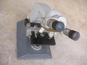 Reichert 300108 Tri Eyepiece Microscope with 3 optical macro lenses