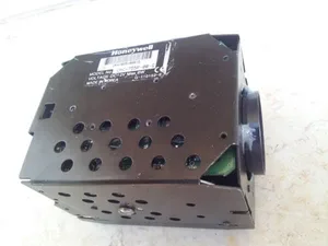 Honeywell GMC model-755 - zoom camera