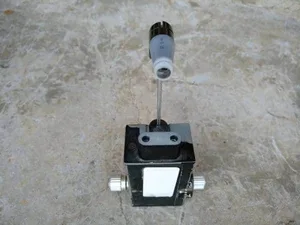 Haag Streit Bern H 03 Applanation Tonometer with Prism Tip top head