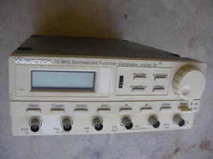 Wavetek 23 12 MHz Synthesized Function Generator