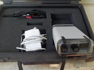 Intelect Hvp High Volt Portable Stimulator with hard case batteries and accessor