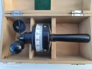 Munro 23510 Precision Handheld Anemometer British Met Office w/wooden box