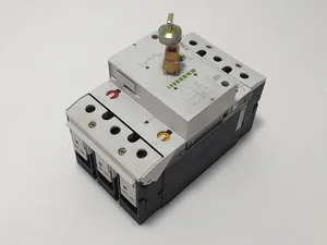 Klockner Moeller NZM7-100S 100A Circuit Breaker & DAOV-NZM7 ROTARY DRIVE