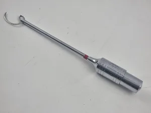 YOUNG NEEDLE HOLDER_DOWN ENGLAND STAINLESS STEEL Surgical Instrument_EC 020-01-E